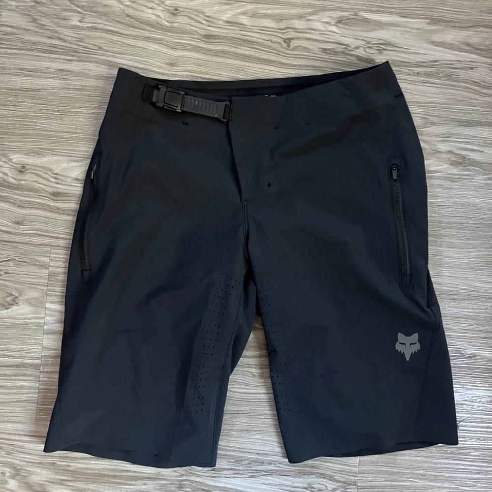 Fox Racing Flexair Mens Mountain Bike Shorts Black Size 30 MTB Trail 38414